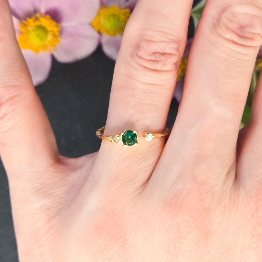 NWT Argento Vivo 18k Gold Plated Dainty Green Stone Ring, Size 7
